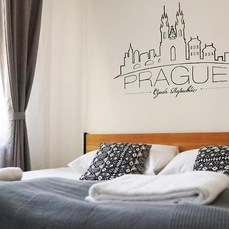 Thai Sun Hostel Prag Exterior foto